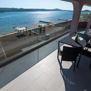 euroholiday-apartments.hotelinzadar.com/