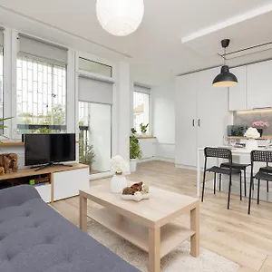 apartament-arsenal-warsaw.warsawhotelspoland.com/